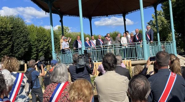 Melle, épicentre d’un rassemblement sous haute tension contre les 